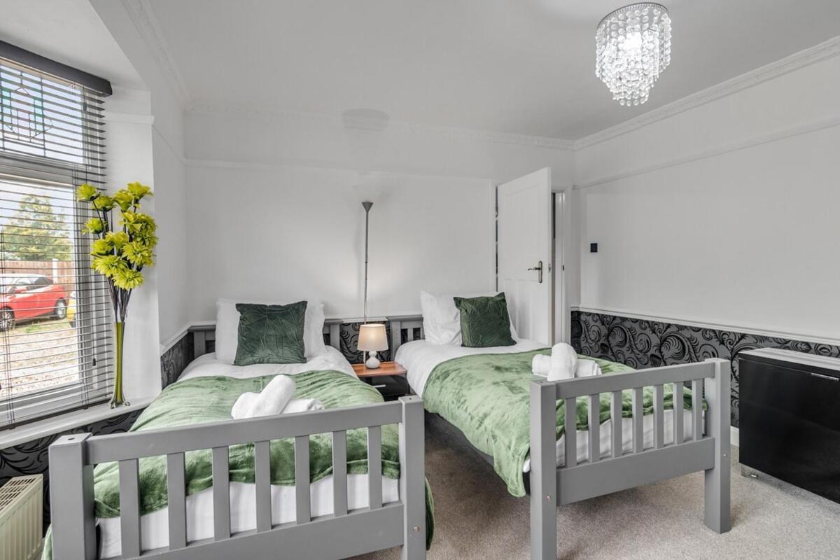 4Br Long Stays Free Parking High Speed Wi-Fi Horsford Eksteriør bilde